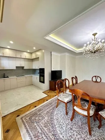 132 m², 4-xonali kvartira, 5/6-0
