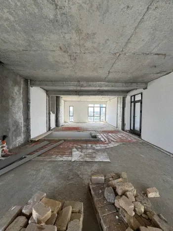 270 м², многокомнатная квартира, 9/10-2