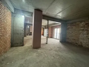 135 м², 4-комн. квартира, 2/8-2