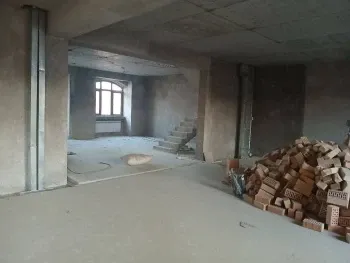 245 м², 4-комн. квартира, 7/8-3