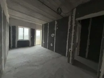 130 m², 3-xonali kvartira, 8/10-3