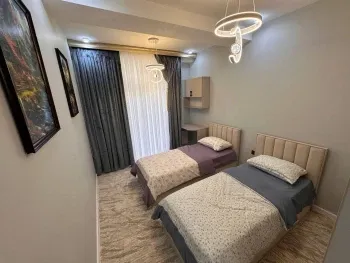 90 м², 3-комн. квартира, 4/10-2