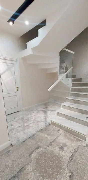170 м², 5-комн. квартира, 1/10-3