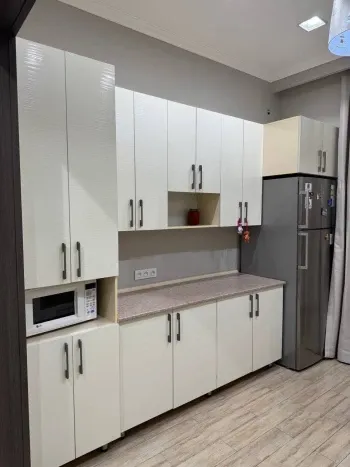 110 m², 3-xonali kvartira, 3/5-3