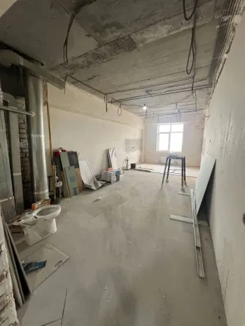 183 м², 3-комн. квартира, 8/9-1