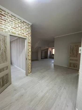 111 м², 3-комн. квартира, 10/10-2