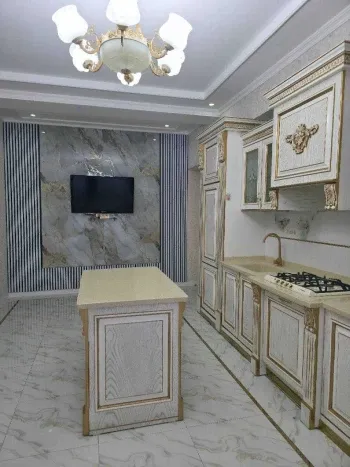 130 м², 4-комн. квартира, 1/6-1