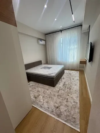 130 м², 3-комн. квартира, 4/7-2
