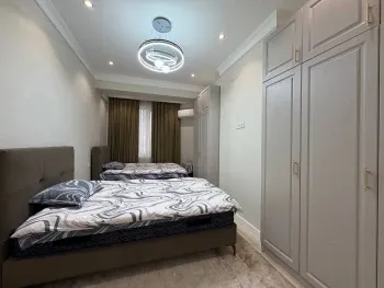 100 м², 3-комн. квартира, 7/10-2