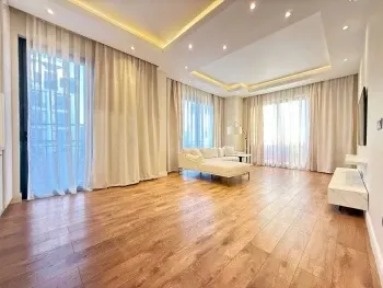 65 м², 3-комн. квартира, 3/8-2
