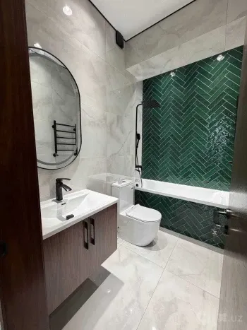 140 м², 4-комн. квартира, 8/9-3