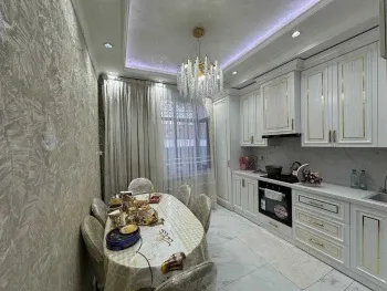 150 m², 4-xonali kvartira, 1/8-2