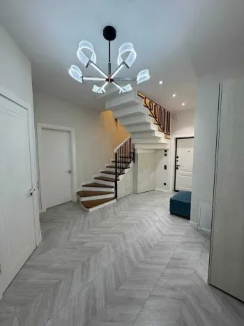 140 м², 2-комн. квартира, 10/11-3