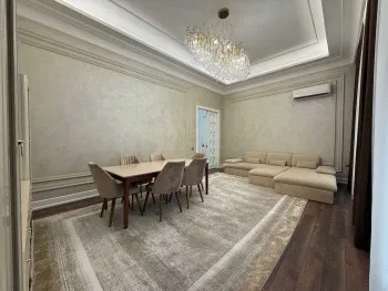 200 м², 5-комн. квартира, 1/10-2