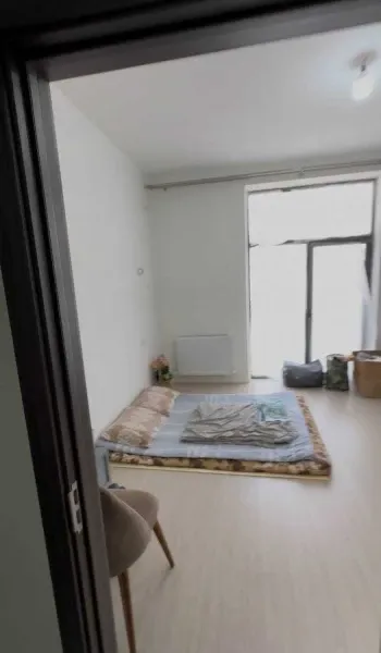 130 м², 4-комн. квартира, 4/10-1