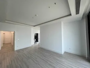 110 м², 3-комн. квартира, 13/51-0