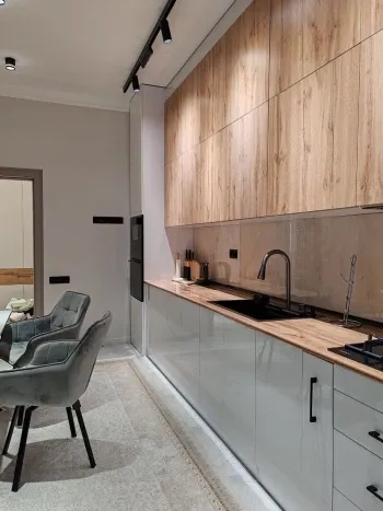 100 м², 3-комн. квартира, 6/10-2