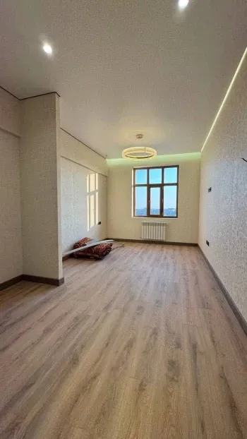 90 м², 4-комн. квартира, 10/11-0
