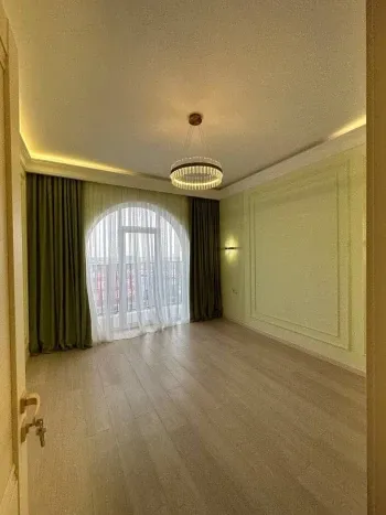 126 м², 4-комн. квартира, 12/12-0