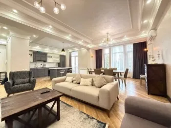 135 м², 3-комн. квартира, 3/6-1