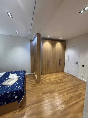 100 м², 3-комн. квартира, 11/12-3