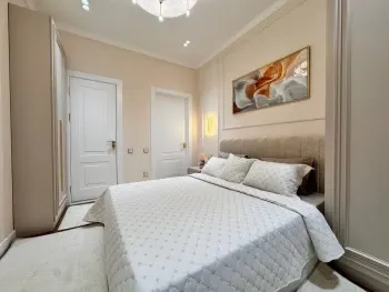 140 м², 5-комн. квартира, 8/9-0