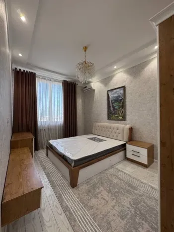 100 м², 4-комн. квартира, 7/9-0