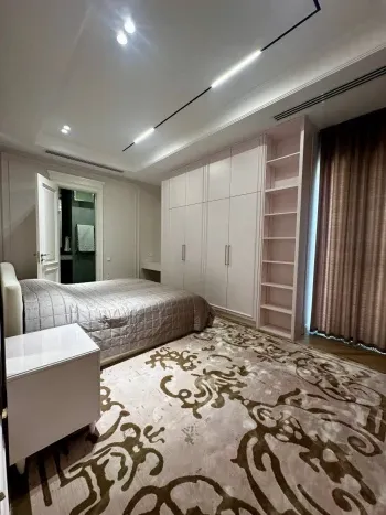 232 м², 5-комн. квартира, 5/10-3