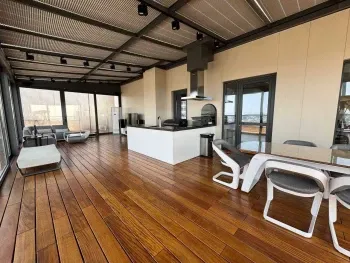 240 м², 4-комн. квартира, 15/15-3