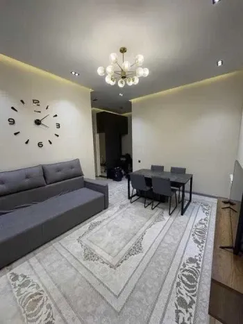 80 м², 3-комн. квартира, 2/8-3