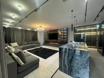 131 m², 3-xonali kvartira, 10/12-0