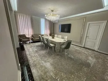 220 м², многокомнатная квартира, 9/10-1