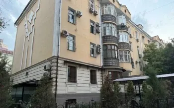 160 м², 4-комн. квартира, 2/4-0