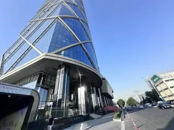 100 m², 3-xonali kvartira, 26/46-0