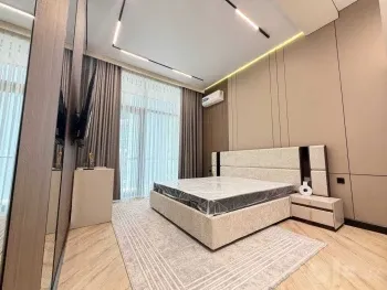 110 м², 4-комн. квартира, 7/7-3
