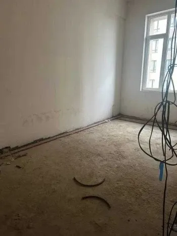 80 м², 3-комн. квартира, 4/4-2