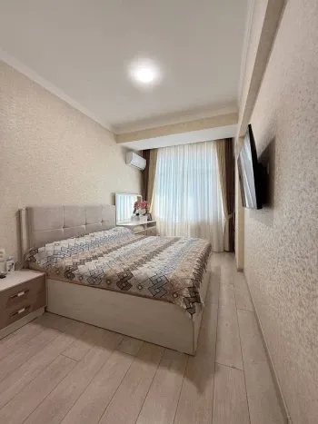 140 м², 2-комн. квартира, 8/9-3