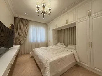 217 m², ko'p xonali kvartira, 3/7-3