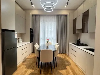83 m², 3-xonali kvartira, 5/6-0