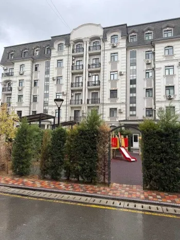 83 м², 3-комн. квартира, 3/6-0