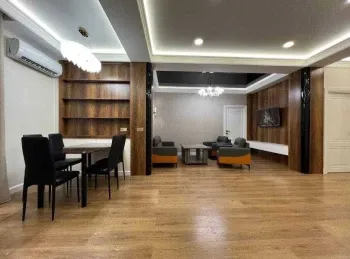 76 м², 3-комн. квартира, 8/14-0