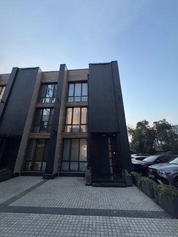 237 м², 5-комн. квартира, 3/1-3