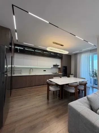 105 м², 3-комн. квартира, 7/10-1