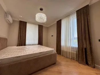 130 м², 4-комн. квартира, 4/9-2