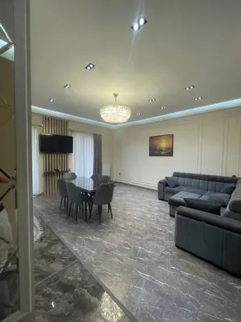 78 м², 3-комн. квартира, 8/10-1