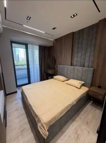 35 м², 1-комн. квартира, 8/27-0