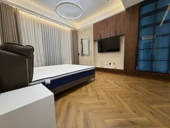 147 м², 4-комн. квартира, 6/7-2