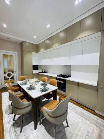 100 m², 4-xonali kvartira, 6/8-3