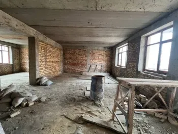 95 м², 3-комн. квартира, 4/8-3