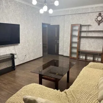 86 м², 3-комн. квартира, 2/8-1